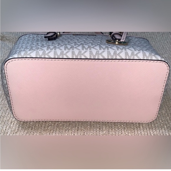 Michael kors top handle with additional strap - Picture 4 of 11